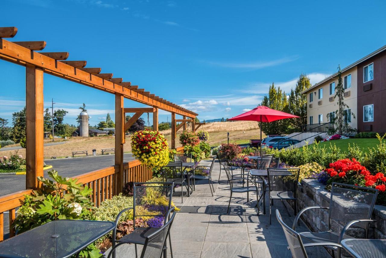 Red Lion Inn & Suites Sequim At Olympic National Park Exterior foto